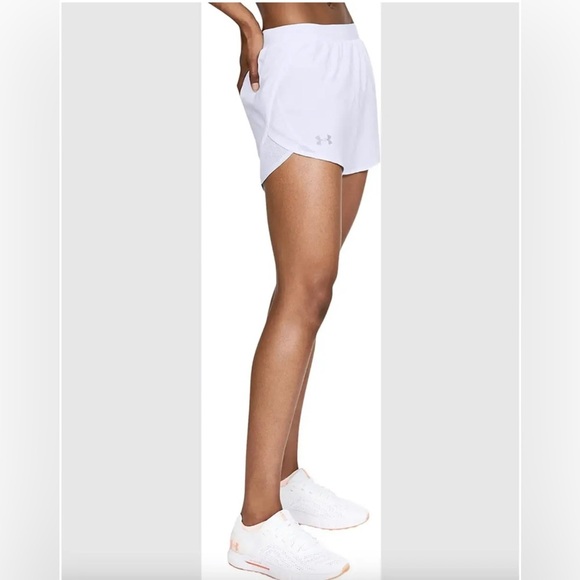 SOLD‼️ NWT Under Armour Fly-By 2.0 Training Shorts White Logo - Picture 3 of 9